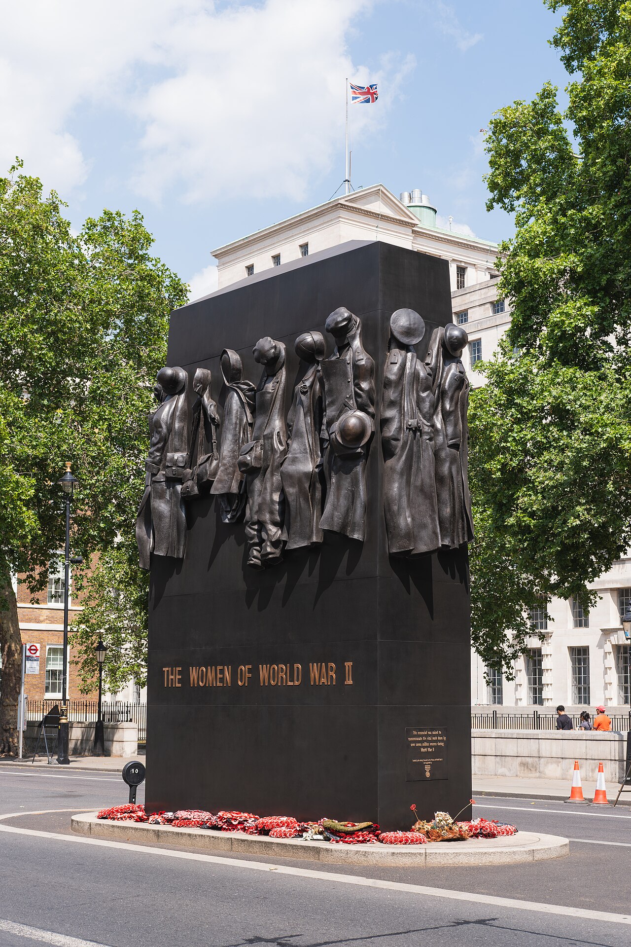 Monument to the Women of World War II